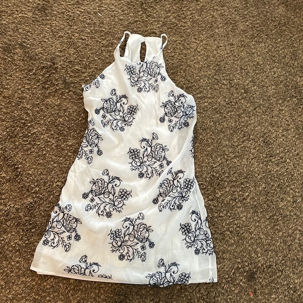 White pattern dress